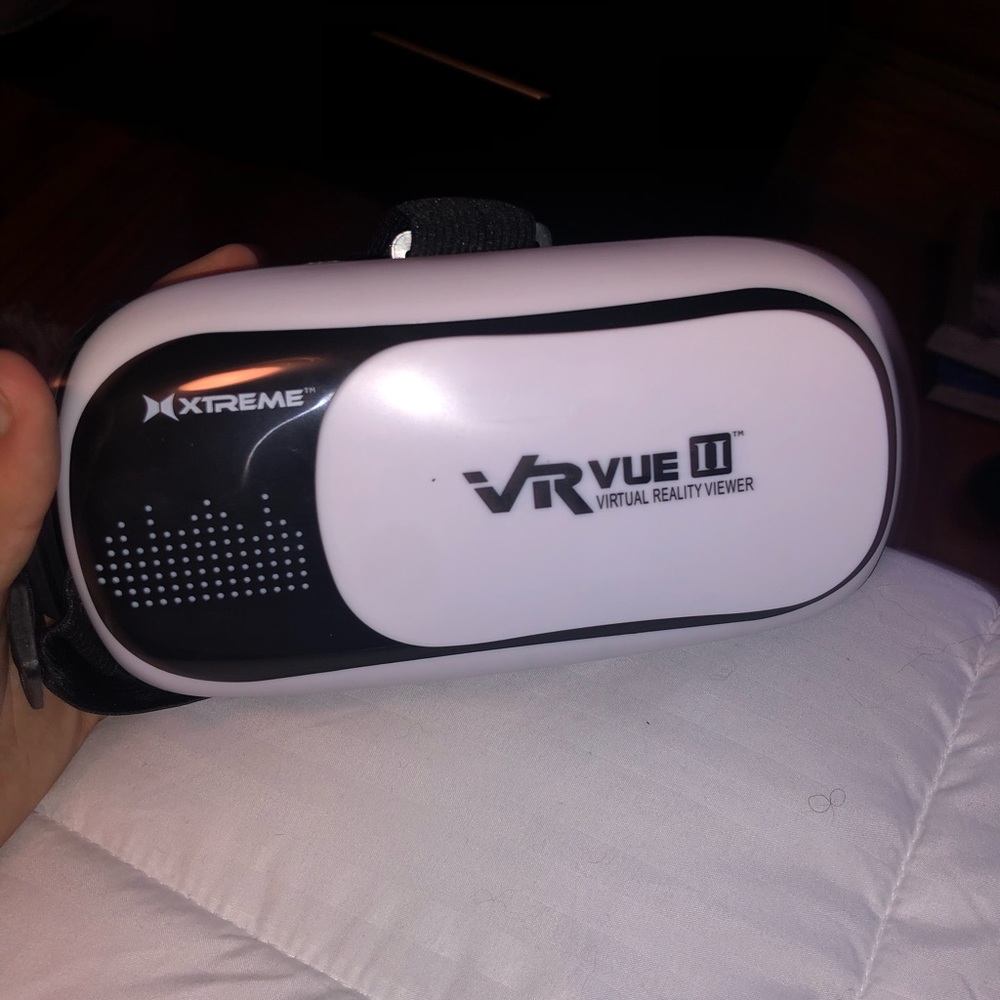 Virtual reality headset!